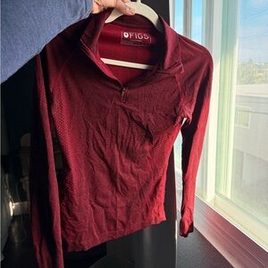 FIGS Women's red/Burgundy Top